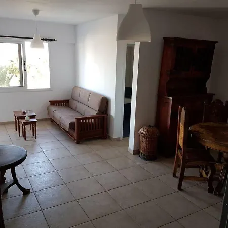 Budget Apartment *